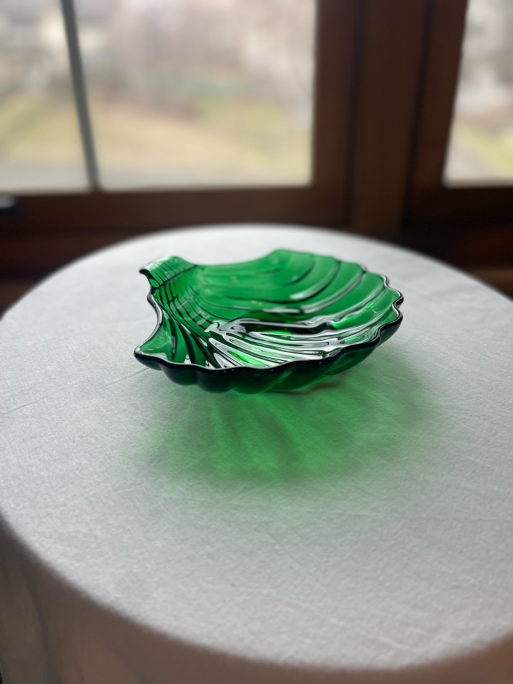 Green Art Glass Shell Bowl - Decorative Home Accent